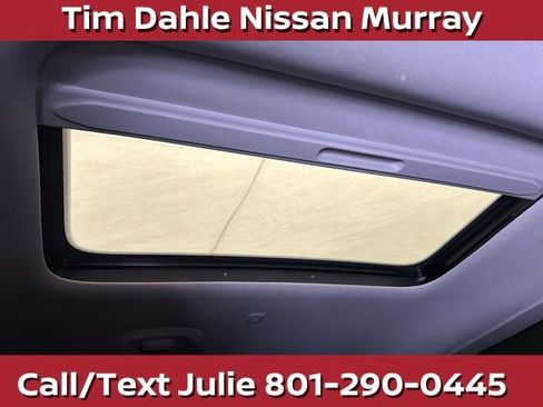Used 2023 Jeep Grand Wagoneer L 4WD w/ Flexible Seating Group image 20