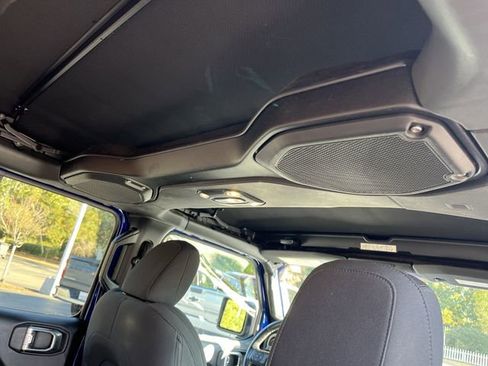 Used 2020 Jeep Wrangler Unlimited Sport S image 23