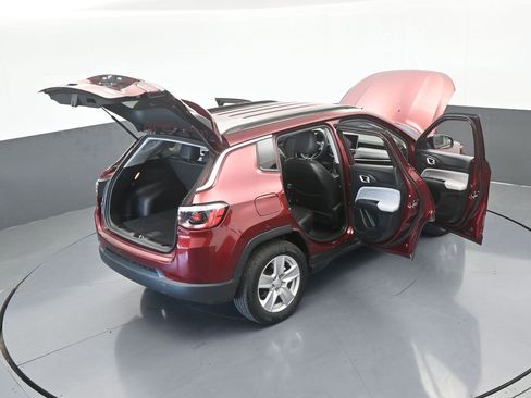 Used 2022 Jeep Compass Latitude image 63