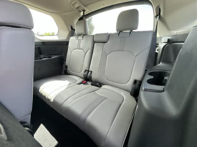 Used 2024 Honda Pilot EX-L image 19