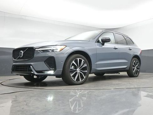 Used 2023 Volvo XC60 B5 Ultimate w/ Climate Package AWD/4WD image 17