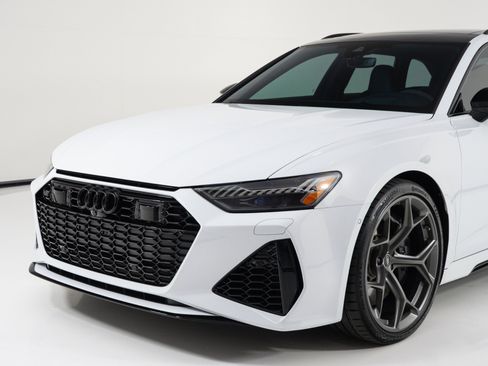 Used 2024 Audi RS 6 performance AWD/4WD image 57