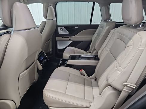 Used 2022 Lincoln Aviator Reserve w/ Equipment Group 201A AWD/4WD image 23