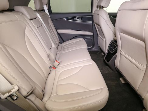 Used 2023 Lincoln Nautilus AWD w/ Premium Package image 21