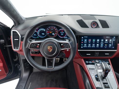 Certified 2023 Porsche Cayenne GTS image 32