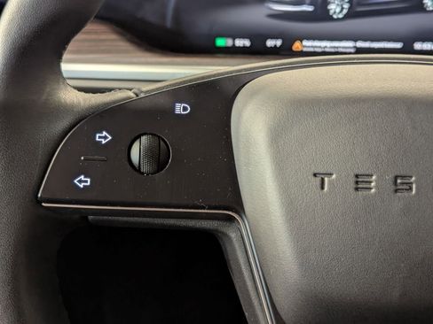 Used 2024 Tesla Model X image 36