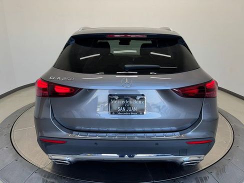 Used 2025 Mercedes-Benz GLA 250 image 12