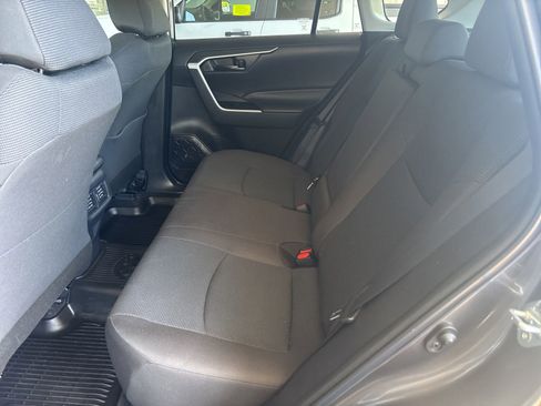 Used 2025 Toyota RAV4 LE AWD/4WD image 30