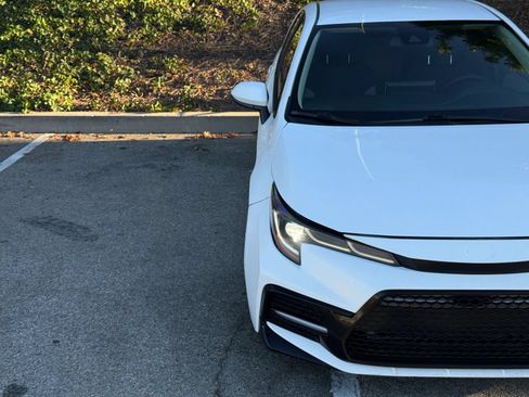 Used 2020 Toyota Corolla LE w/ Carpet Mat Package (TMS) FWD image 7