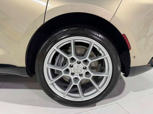 Used 2021 Aston Martin DBX image 52