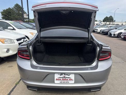 Used 2018 Dodge Charger R/T RWD image 21