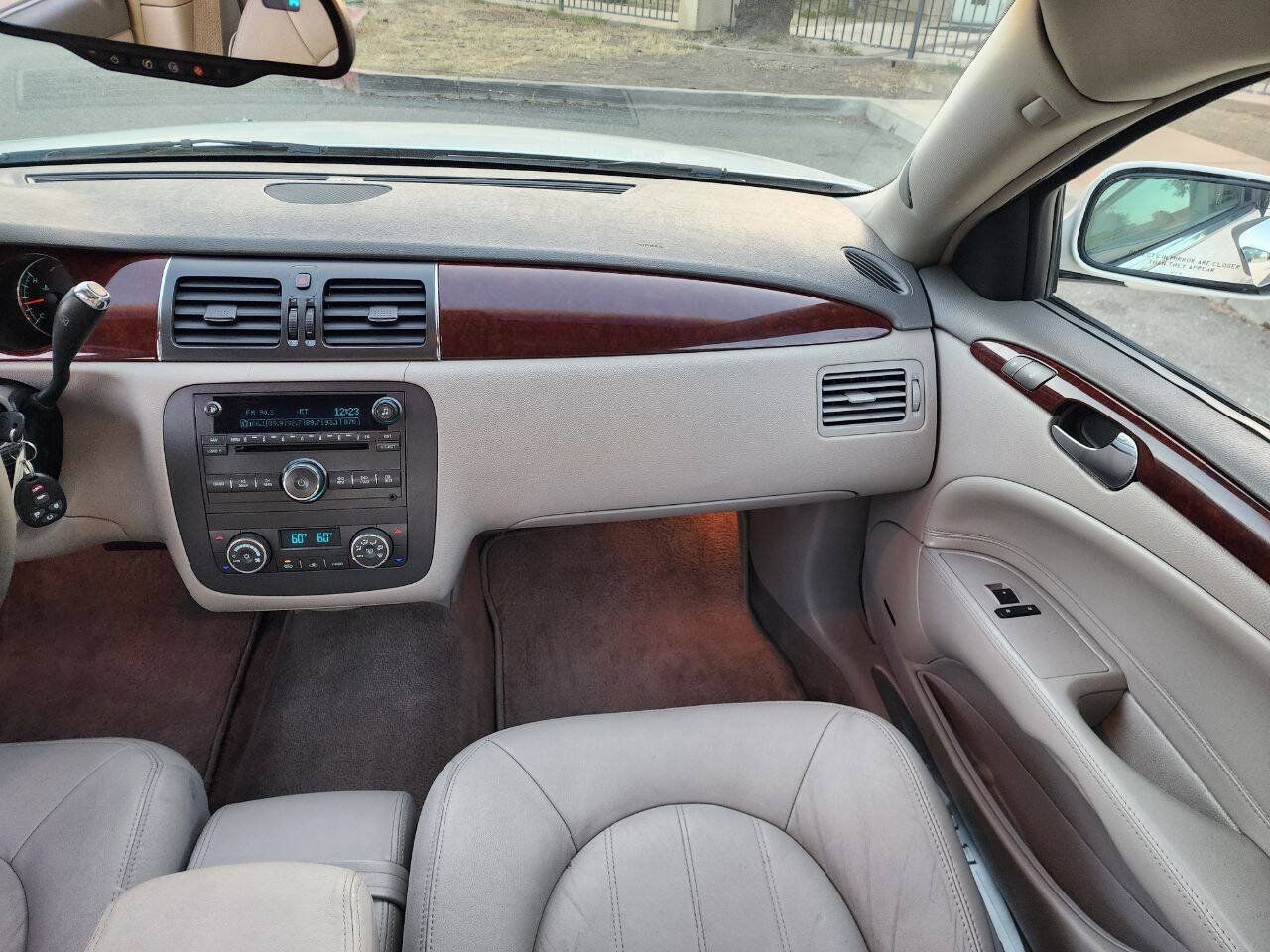 Used 2007 Buick Lucerne CXL w/ Luxury Package FWD image 20
