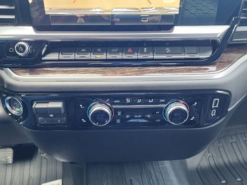 New 2026 GMC Sierra 1500 Elevation w/ LPO, Elevation Black Package image 29