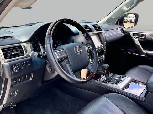 Used 2015 Lexus GX 460 w/ Premium Package AWD/4WD image 15