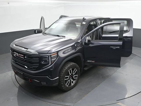 Used 2022 GMC Sierra 1500 AT4 w/ AT4 Premium Package AWD/4WD image 49