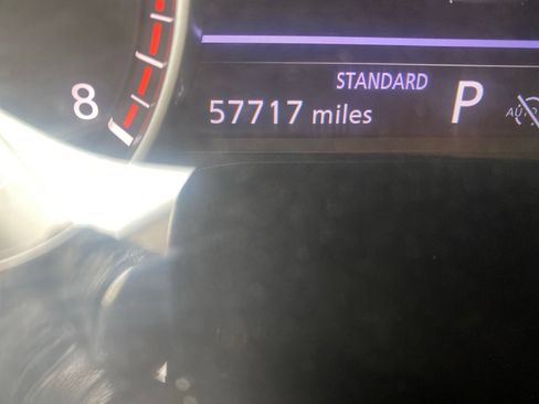 Used 2022 Nissan Pathfinder S FWD image 7