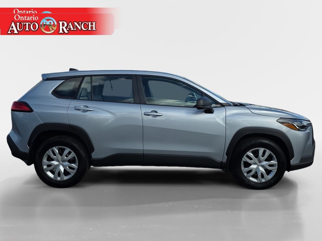 Used 2025 Toyota Corolla Cross L AWD/4WD image 6