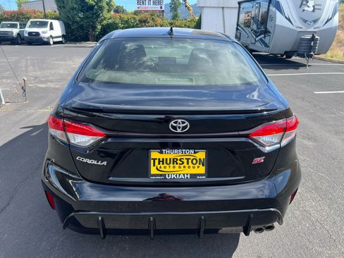 Used 2024 Toyota Corolla SE w/ SE Premium Package FWD image 9
