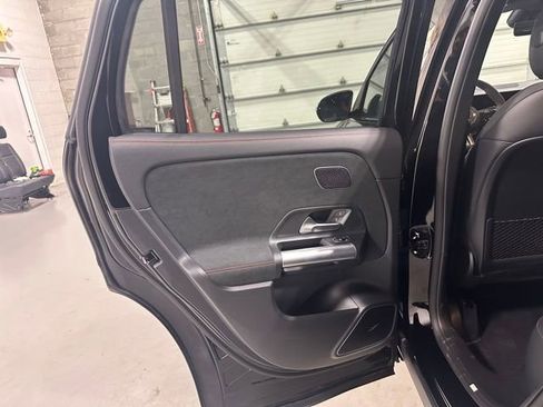 New 2025 Mercedes-Benz GLA 250 4MATIC image 11