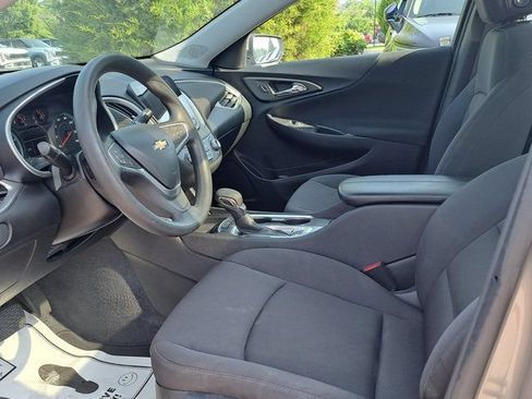 Used 2022 Chevrolet Malibu LT FWD image 24