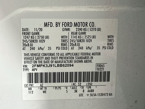 Used 2020 Ford Edge ST-Line w/ Cold Weather Package FWD image 12