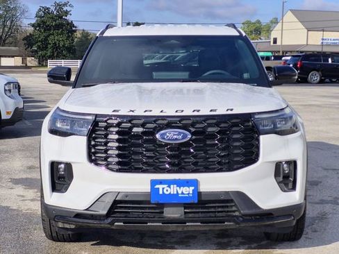 New 2026 Ford Explorer ST-Line w/ ST-Line Street Pack image 3