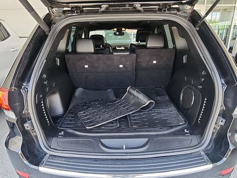 Used 2021 Jeep Grand Cherokee Limited w/ Luxury Group II RWD image 25