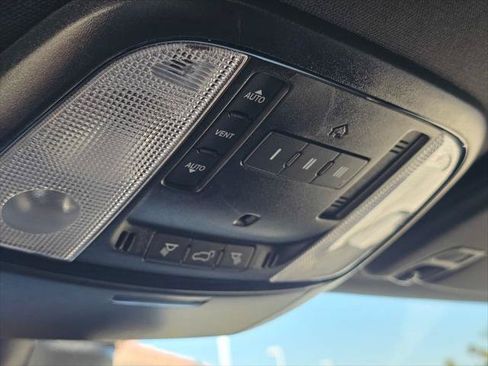 Used 2024 Dodge Durango GT RWD image 36