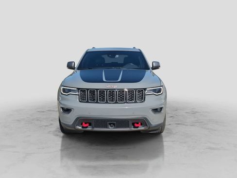 Used 2021 Jeep Grand Cherokee Trailhawk w/ Trailhawk Luxury Group AWD/4WD image 3
