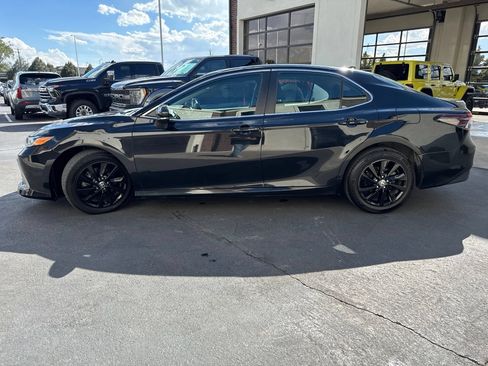 Used 2023 Toyota Camry LE FWD image 5