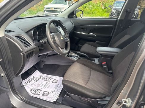 Used 2018 Mitsubishi Outlander Sport ES FWD image 17