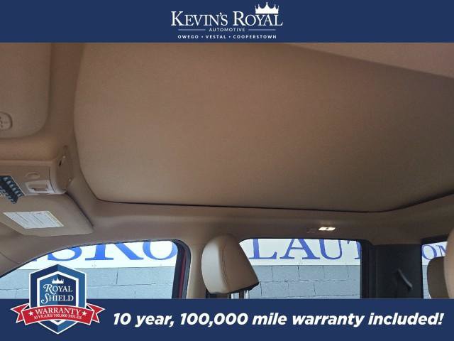 Used 2022 Ford F250 Lariat w/ Lariat Ultimate Package AWD/4WD image 11