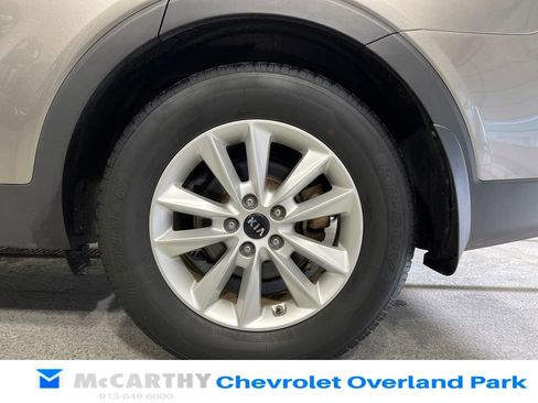 Used 2019 Kia Sorento FWD image 27