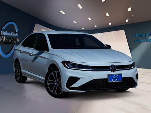 New 2026 Volkswagen Jetta Sport FWD image 3