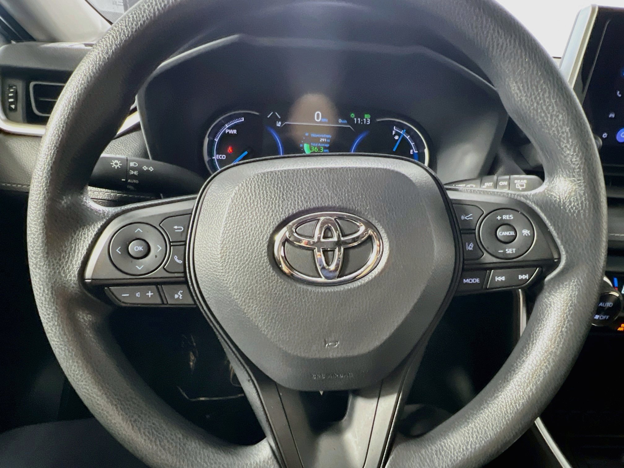 Used 2025 Toyota RAV4 XLE AWD/4WD image 18
