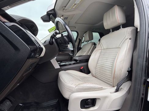 Used 2018 Land Rover Discovery HSE Luxury AWD/4WD image 10