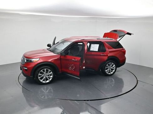 Certified 2021 Ford Explorer Platinum w/ Equipment Group 601A AWD/4WD image 50