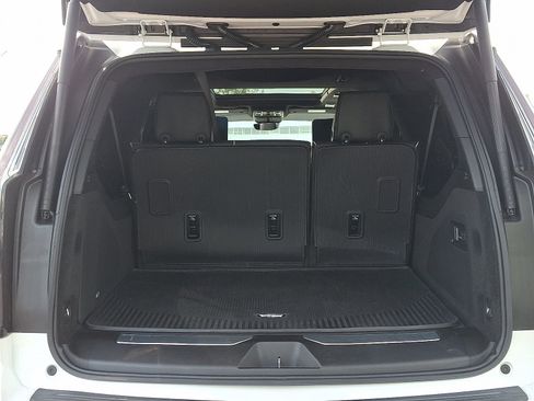 Used 2025 Cadillac Escalade ESV Sport Platinum w/ LPO, Floor Liner Package AWD/4WD image 24