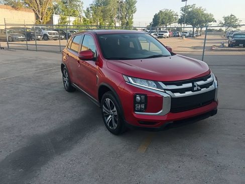Used 2025 Mitsubishi Outlander Sport AWD image 6