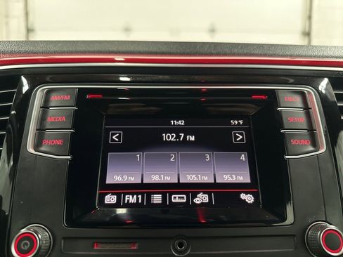 Used 2016 Volkswagen Beetle 1.8T S image 31