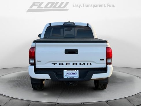 Used 2019 Toyota Tacoma TRD Sport image 8