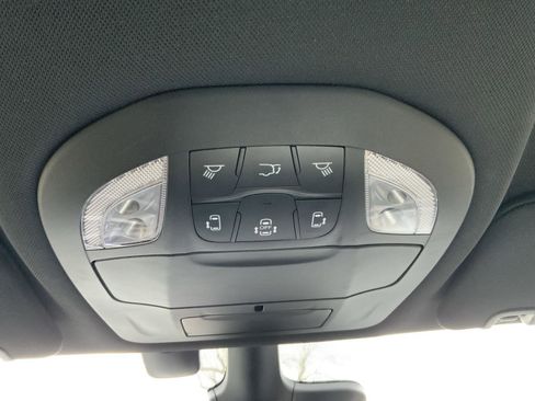 Used 2021 Chrysler Pacifica Limited w/ S Appearance Package image 53