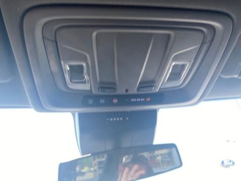 Used 2023 Chevrolet Silverado 1500 LT w/ Z71 Off-Road Package image 24