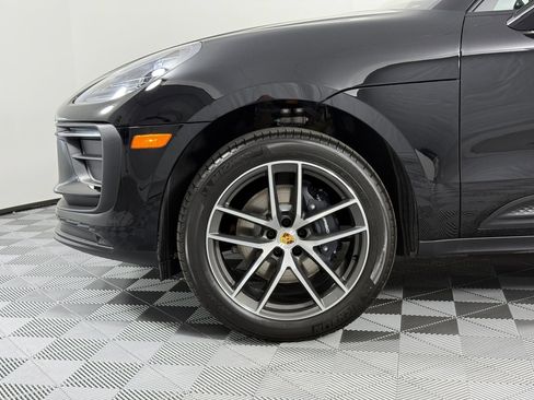 Certified 2026 Porsche Macan AWD/4WD image 13