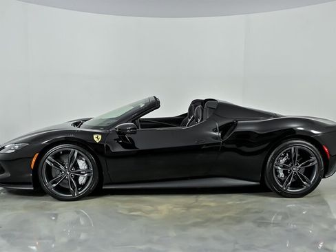 Used 2024 Ferrari 296 GTS RWD image 7