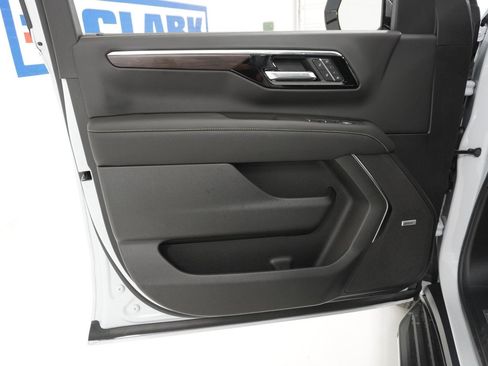 New 2026 Chevrolet Tahoe Premier image 13