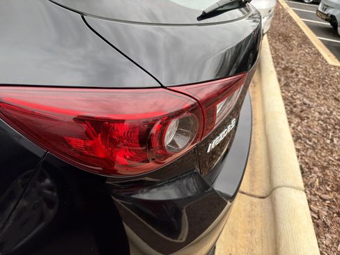 Used 2015 MAZDA MAZDA3 s Touring image 20