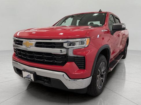 Used 2024 Chevrolet Silverado 1500 LT AWD/4WD image 13