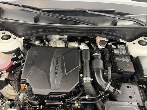 Certified 2025 Hyundai Santa Fe SEL AWD/4WD image 12