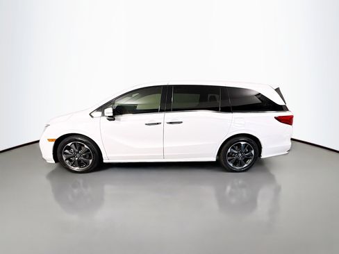 Used 2023 Honda Odyssey Elite image 6